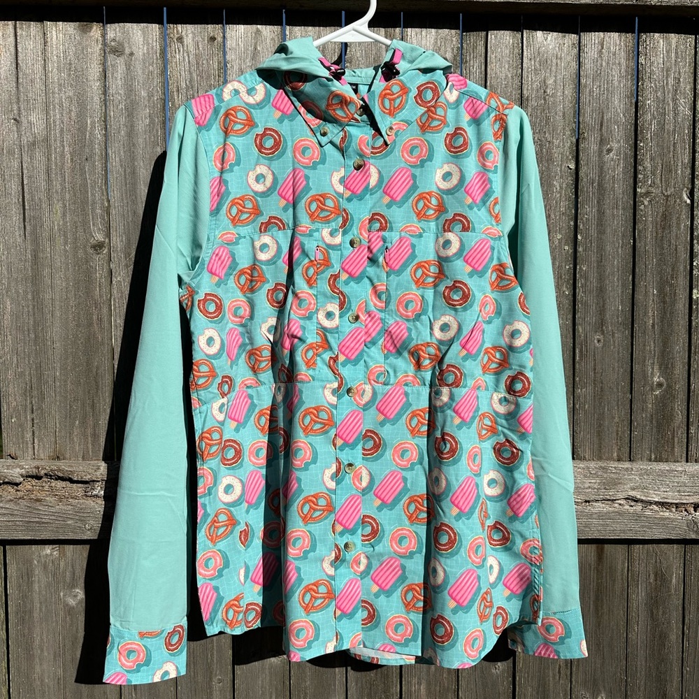 Jolly Gear Triple Crown Button Down Long Sleeve, women’s medium, in pool party